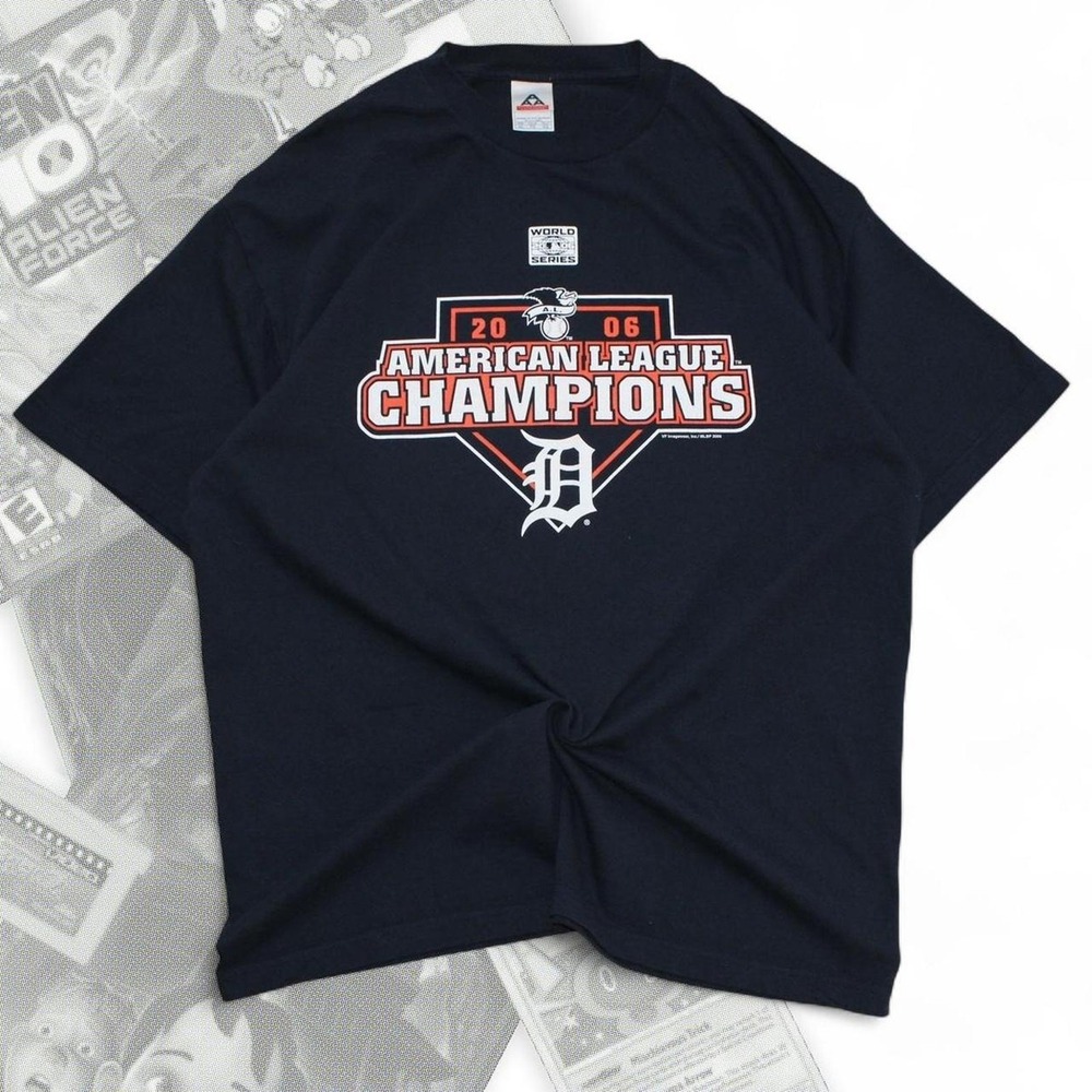 Black / Orange Vintage Y2K 2006 Detroit Tigers MLB Graphic Tee
